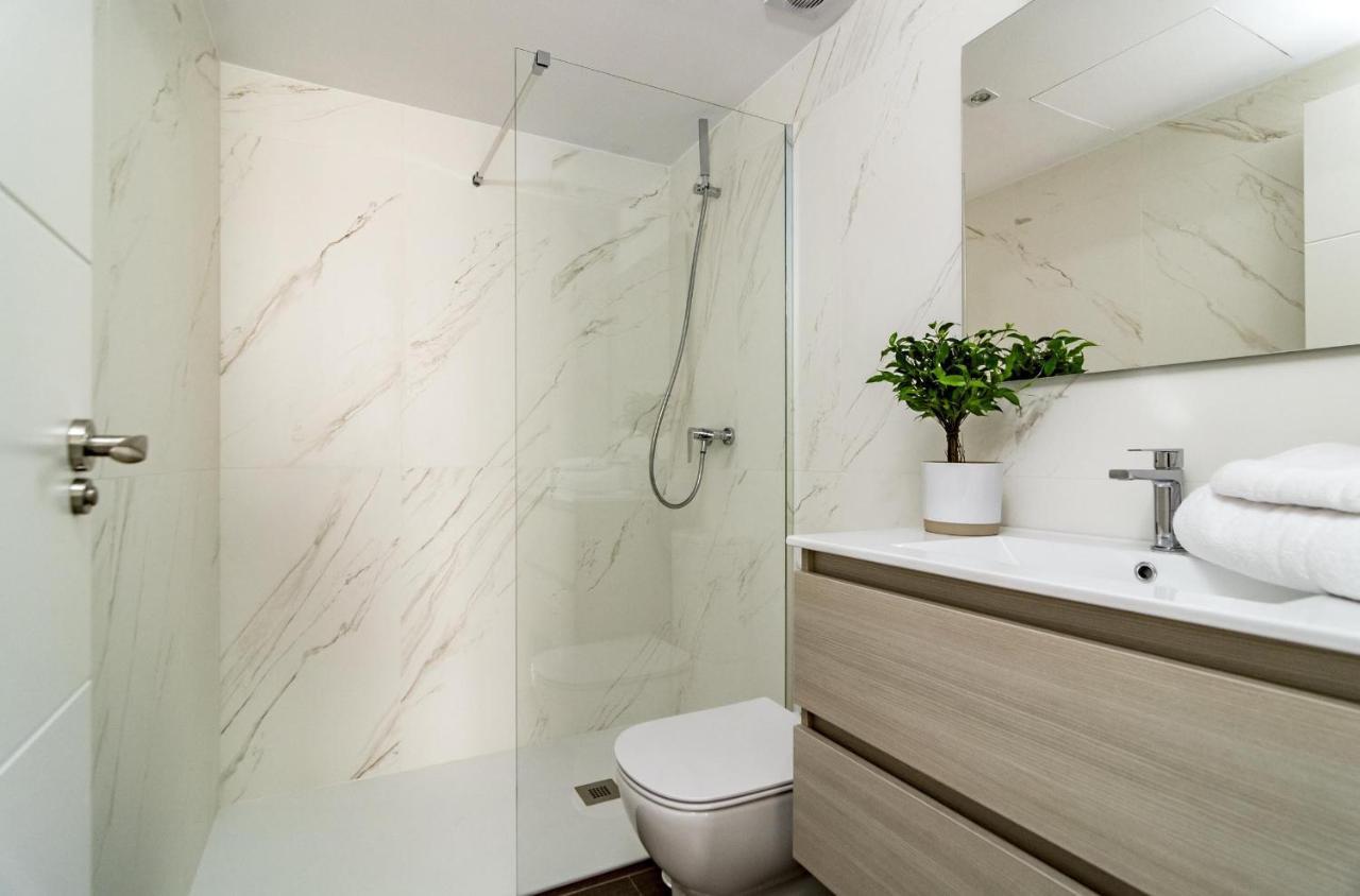 Djc - Modern 2 Bedroom Apartment Close To Beach Casares Bagian luar foto
