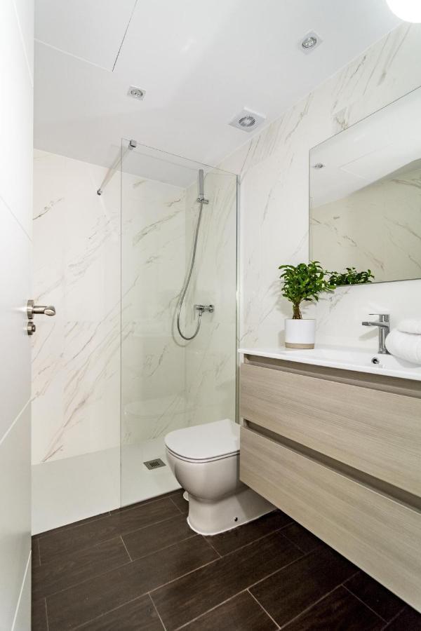Djc - Modern 2 Bedroom Apartment Close To Beach Casares Bagian luar foto