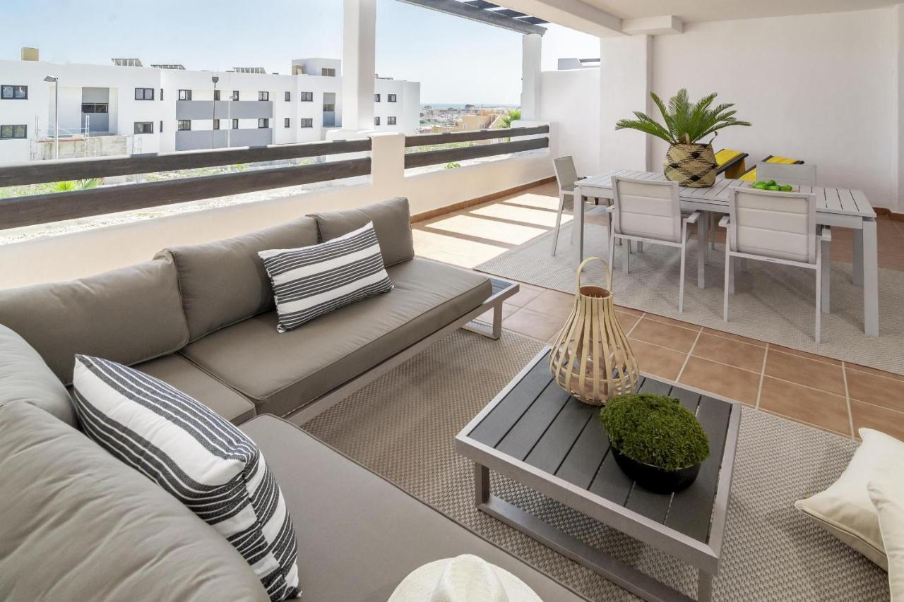 Djc - Modern 2 Bedroom Apartment Close To Beach Casares Bagian luar foto