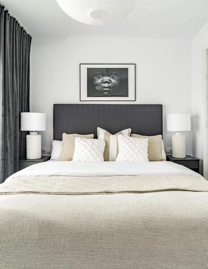 Djc - Modern 2 Bedroom Apartment Close To Beach Casares Bagian luar foto